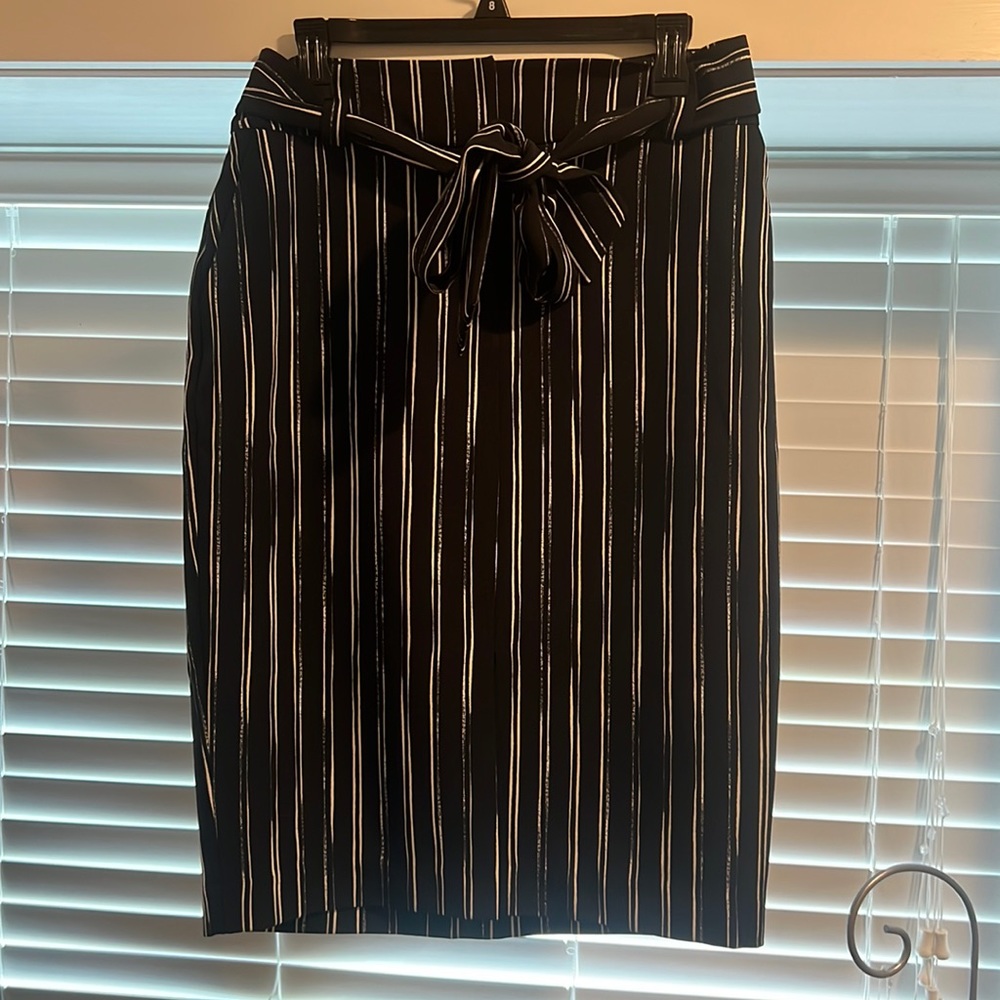 High waisted, pencil skirt with tie. Pinstripe